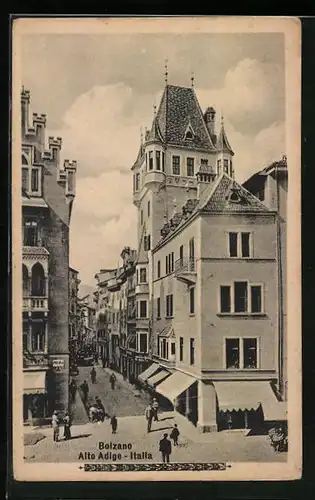 AK Bolzano, Strassenpartie mit Gebäudeansicht