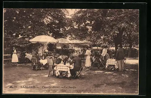 AK Langeais, Family-Hôtel, Le Jardin