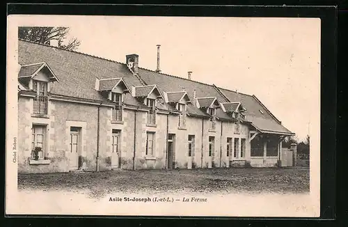 AK Beaumont-en-Véron, Asile St-Joseph, La Ferme