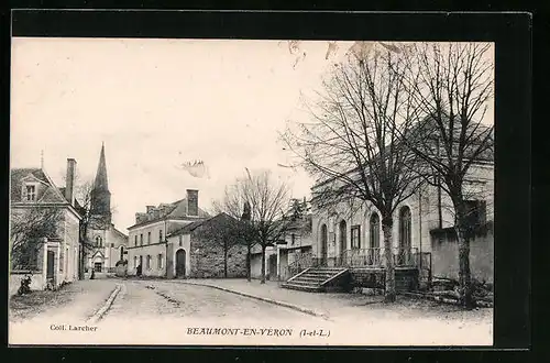 AK Beaumont-en-Véron, Une rue, Strassenpartie