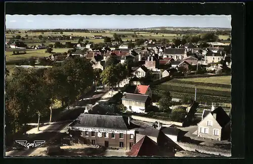 AK La Celle-Saint-Avant, Vue Générale, l`Hotel de La Caravane