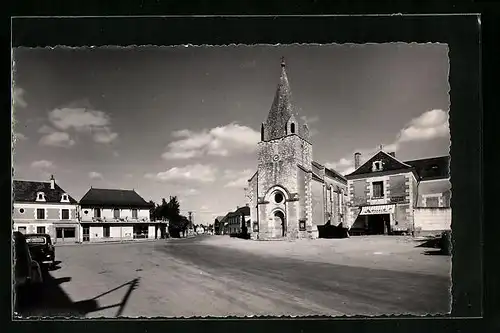 AK Pouzay, La Place, L`Église