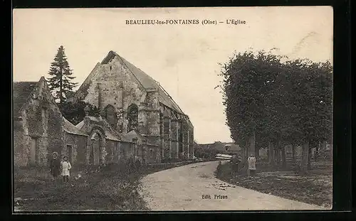 AK Beaulieu-les-Fontaines, Kinder vor der Kirchenruine