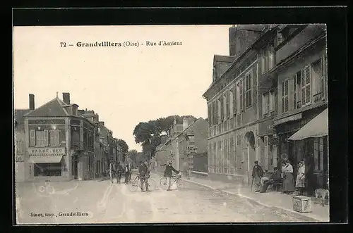 AK Grandvilliers, Rue d`Amiens, Maison Barre-Heu