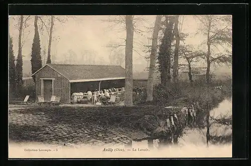 AK Avilly, Le Lavoir, Wäschewaschplatz am Ufer