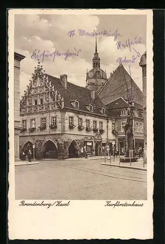 AK Brandenburg /Havel, Kurfürstenhaus mit Passanten