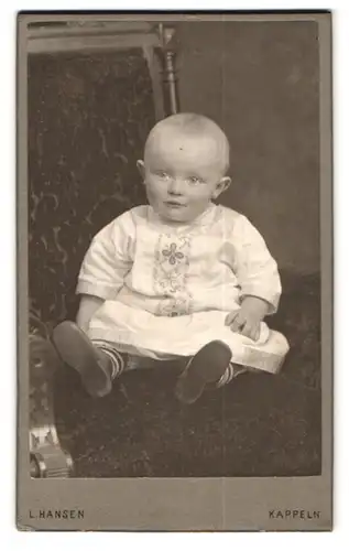 Fotografie L. Hansen, Kappeln, Kleines Kind im hübschen Kleid