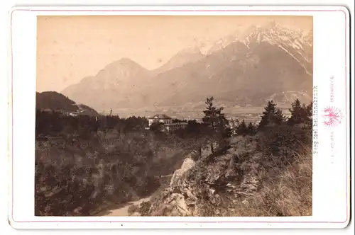 Fotografie C. A. Czichna, Innsbruck, Ansicht Innsbruck, Villa auf dem Berg Isel mit Blick anach Innsbruck