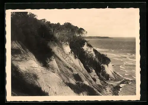 AK Samland, An der Steilküste mit Blick auf Brüsterort