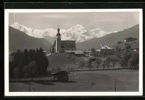 Foto-AK Jochberg, Teilansicht mit Kirche und Venediger