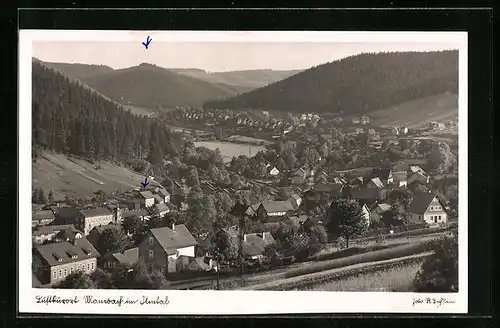 AK Manebach im Ilmtal, Blick von einer Anhöhe auf den Ort