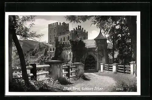 AK Itter, Eingangsportal zum Schloss Itter