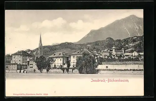 AK Innsbruck-Büchsenhausen, Ortspartie mit Kirche
