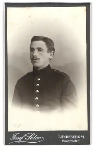 Fotografie Josef Jutor, Landsberg, Hauptplatz 11, Portrait eines Soldaten mit Bart