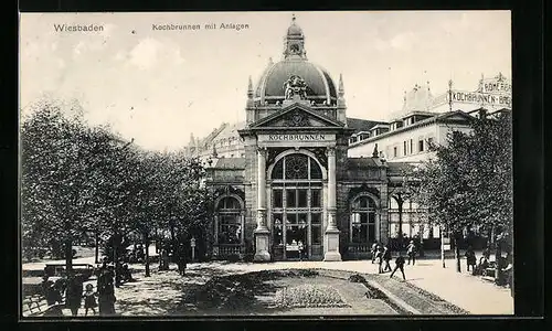 AK Wiesbaden, Kochbrunnen mit Anlagen
