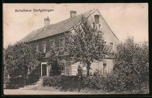 AK Dorfgütingen, Schulhaus im Sonnenschein
