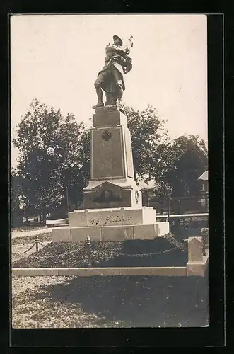 AK Arvillers, Monument