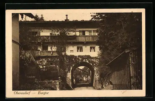 AK Oberaudorf, Strassenpartie am Burgtor