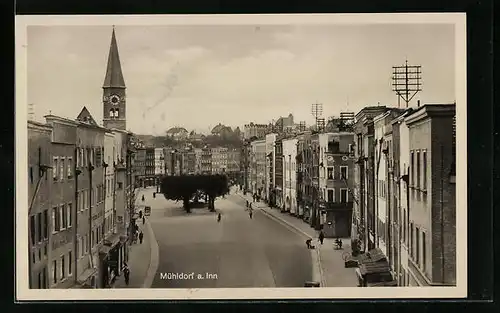 AK Mühldorf a. Inn, Strassenpartie mit Gebäudeansichten
