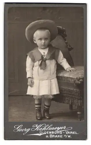 Fotografie Georg Kahlmeyer, Oldenburg, Blonder Bub im Matrosendress