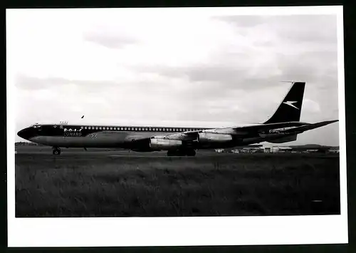 Fotografie Flugzeug Boeing 707, Passagierflugzeug der BOAC Cunard, Kennung G-ARWE