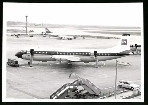 Fotografie Flugzeug Vickers Vanguard, Passagierflugzeug der BEA, Kennung G-APEN