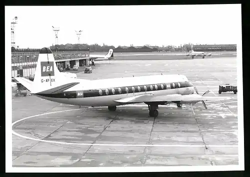 Fotografie Flugzeug Vickers Vanguard, Passagierflugzeug der BEA, Kennung G-APEX