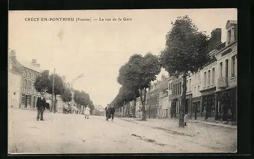AK Crécy-en-Ponthieu, La Rue de la Gare