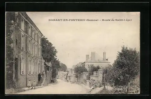 AK Domart-en-Ponthieu, Route de Saint-Léger