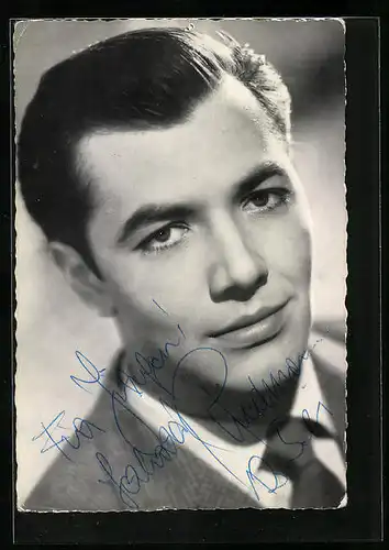 AK Schauspieler Gerhard Riedmann im Portrait, Autograph