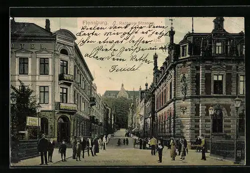 AK Flensburg, Rathaus-Strasse mit Hotel
