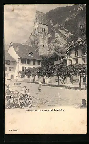 AK Unterseen b. Interlaken, Kirche und Platz