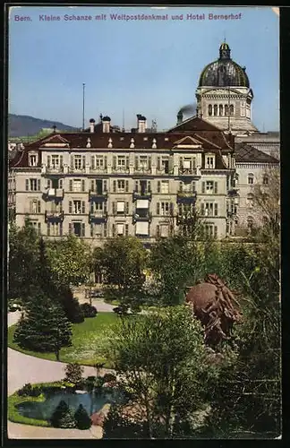 AK Bern, Kleine Schanze mit Hotel Bernerhof und Weltpostdenkmal