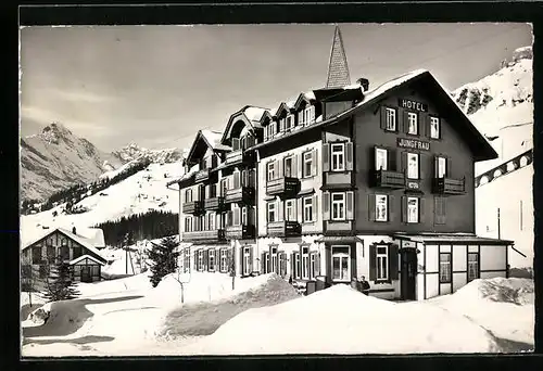 AK Mürren, Verschneites Hotel Jungfrau