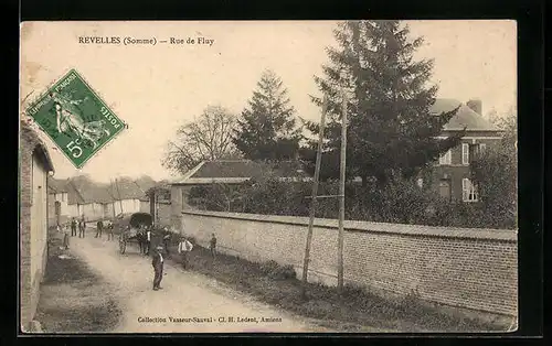 AK Revelles, Rue de Fluy, Strassenpartie