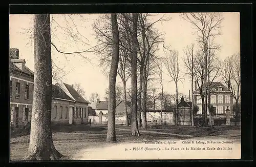 AK Pissy, La Place de la Mairie et Ecole des Filles