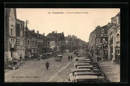 AK Montdidier, Place de l`Hôtel-de-Ville