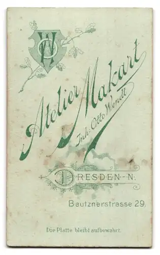 Fotografie Atelier Makart, Dresden, Bautznerstrasse 29, Bürgerliches Fräulein im taillierten Kleid