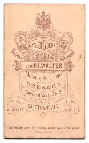 Fotografie F. E. Walter, Dresden, Gewandhausstr. 2, Junger Herr in modischer Kleidung