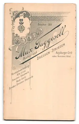 Fotografie Max Taggesell, Dresden-Striesen, Augsbruger-Str. 9, Junge Dame im karierten Kleid mit Kragenbrosche