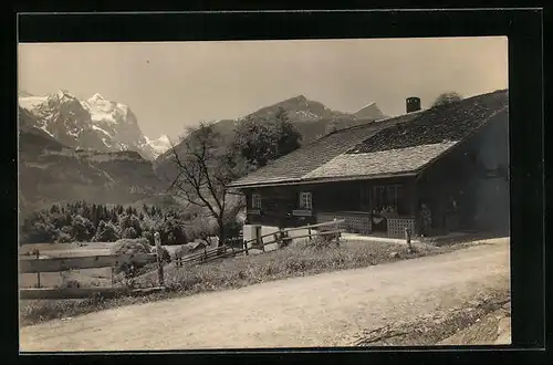 AK Reuti-Hasliberg /Berneroberland, Pension Sternen mit Wetterhorngruppe