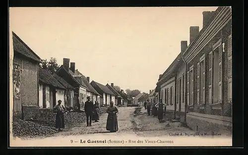 AK Le Quesnel, Rue des Vieux-Charrons