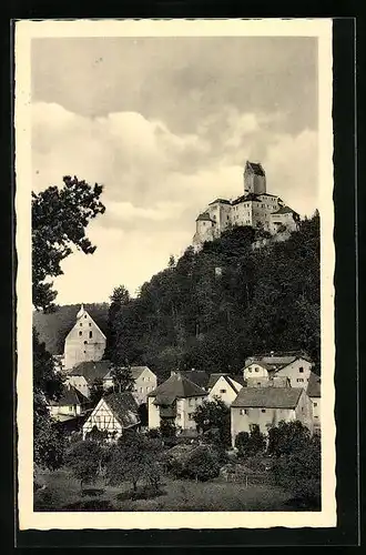 AK Kipfenberg /Altmühltal, Ortspartie mit Burg