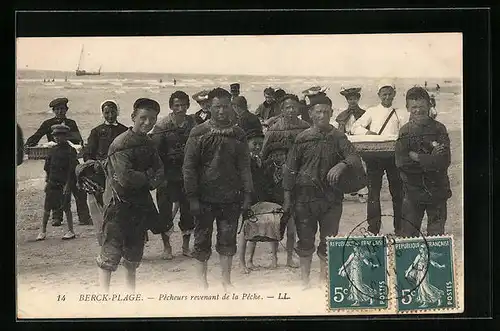 AK Berck-Plage, Pecheurs revenant de la Peche, Fischerei