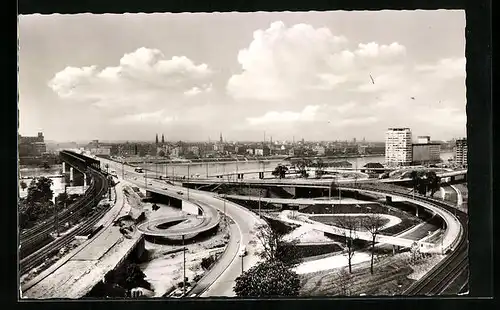 AK Mannheim, Rheinbrücke aus der Vogelschau