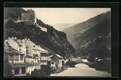 AK Landeck, Uferpartie mit Brücke