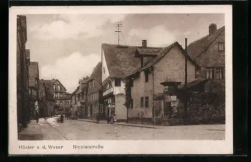 AK Höxter /Weser, Nicolaistrasse mit alten Häusern