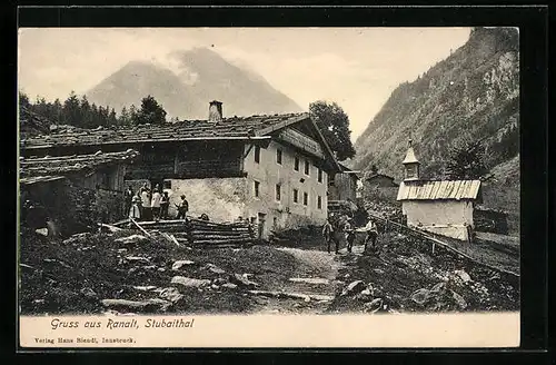 AK Ranalt /Stubaithal, Ortspartie mit Kapelle