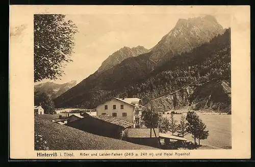 AK Hinterriss, Hotel Alpenhof mit Rissler und Lalider-Falken