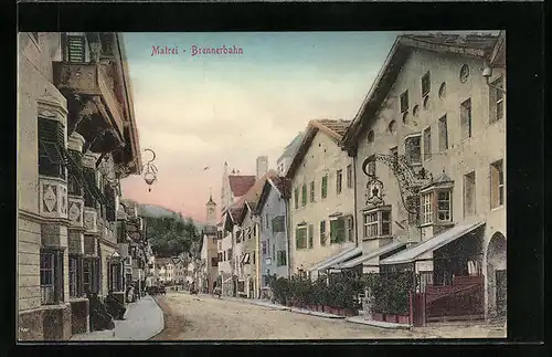 AK Matrei /Brennerbahn, Strassenpartie mit Gasthaus